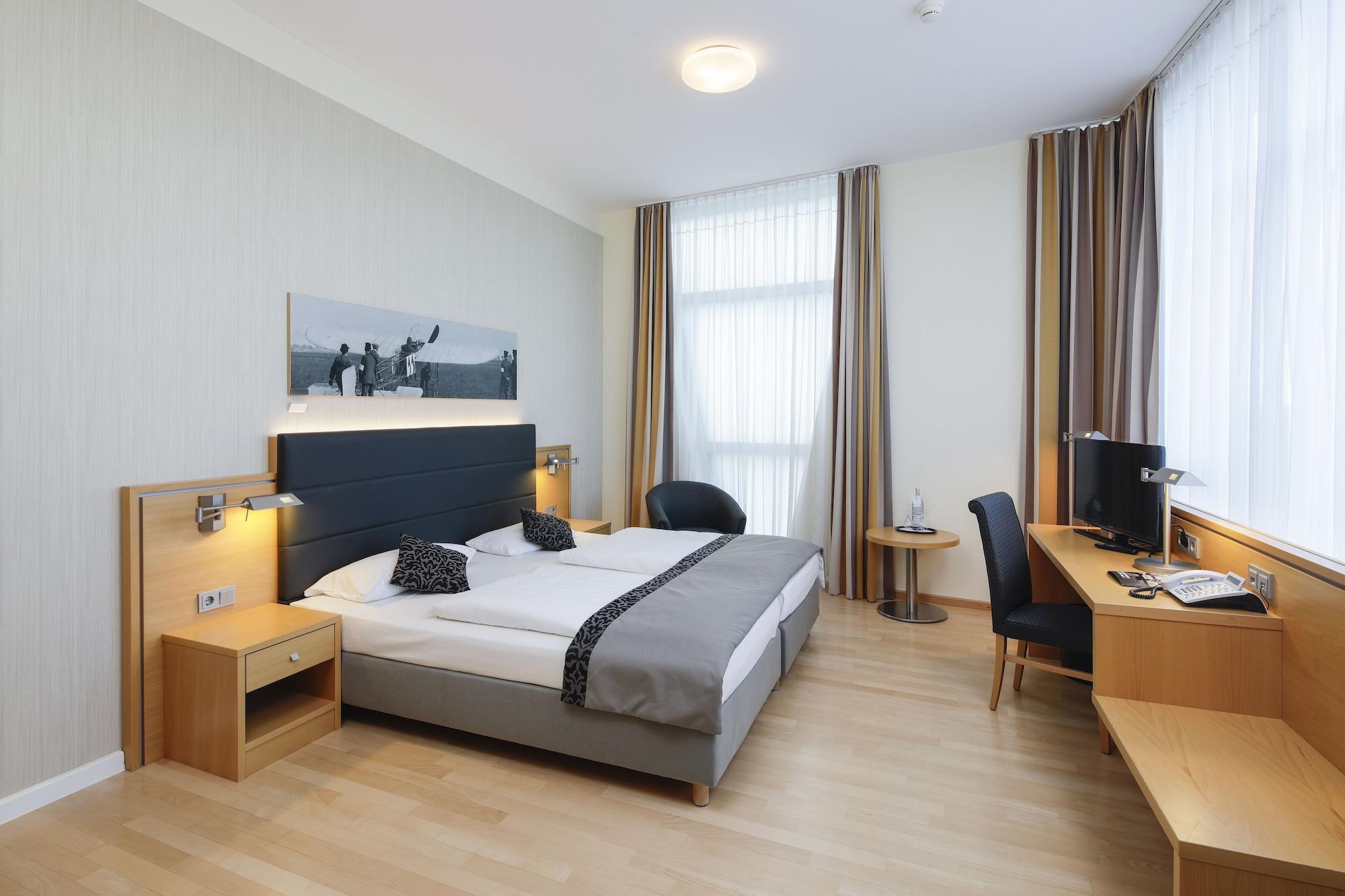 Airporthotel Berlin-Adlershof Εξωτερικό φωτογραφία