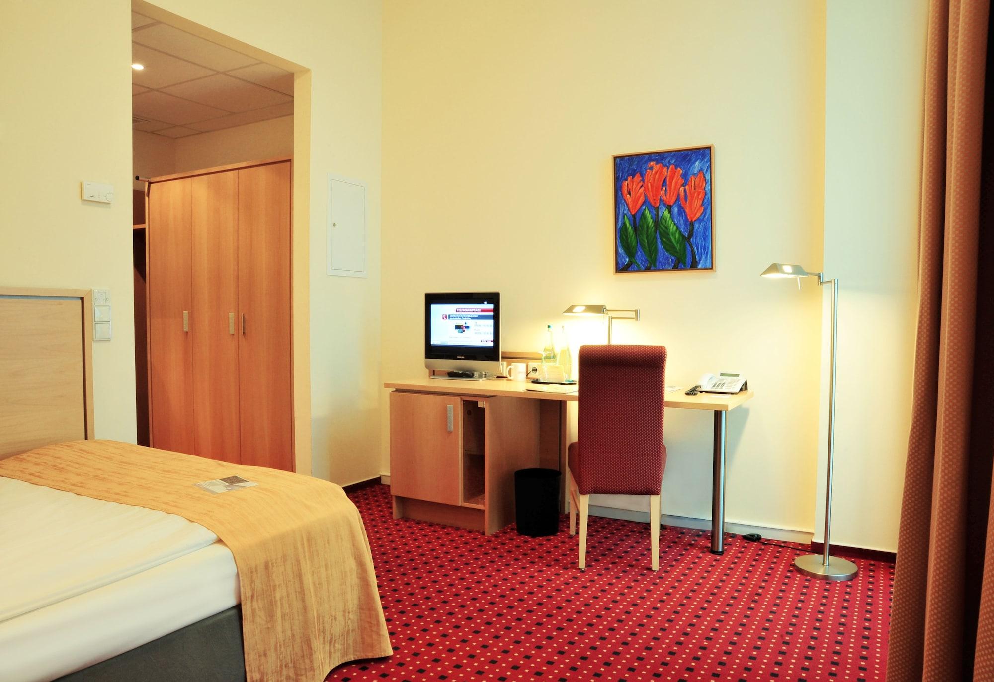 Airporthotel Berlin-Adlershof Εξωτερικό φωτογραφία