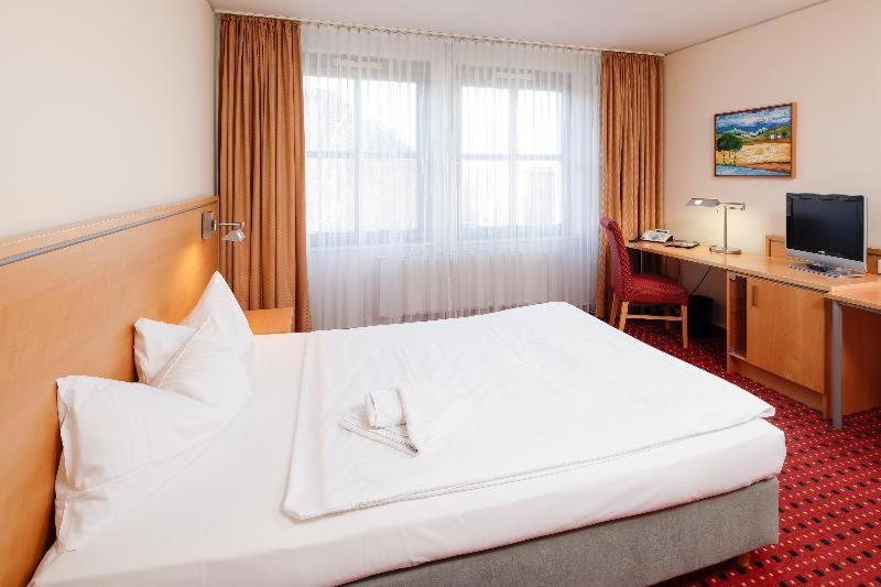 Airporthotel Berlin-Adlershof Δωμάτιο φωτογραφία