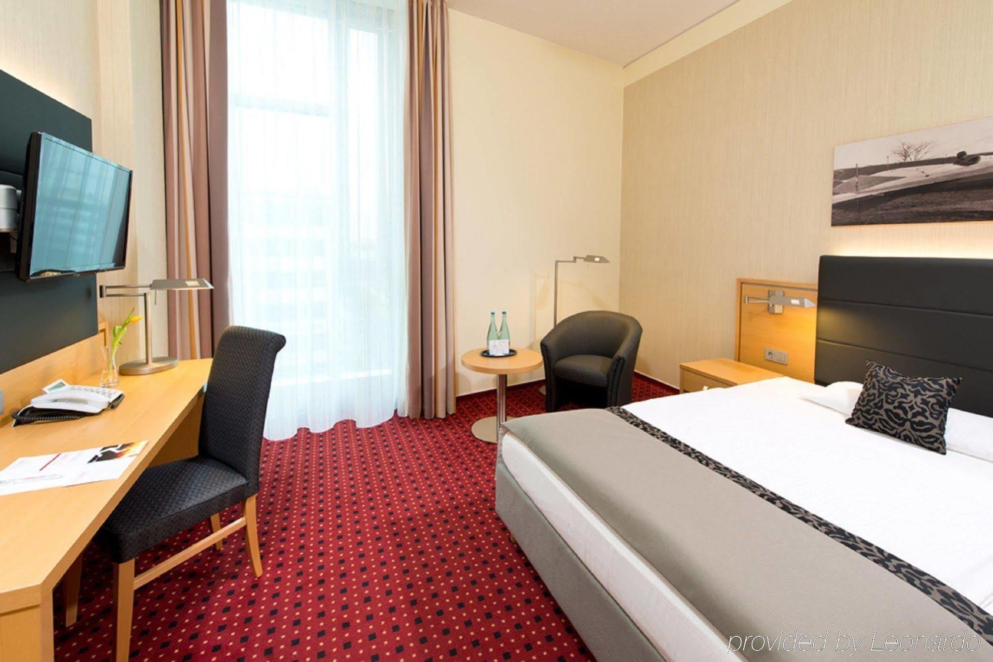 Airporthotel Berlin-Adlershof Εξωτερικό φωτογραφία
